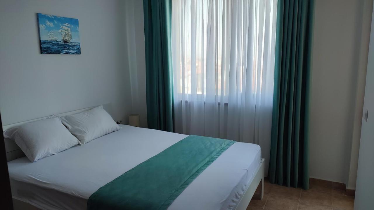 Cozy Apartment With Sea View And Free Parking Pomorie Exterior foto