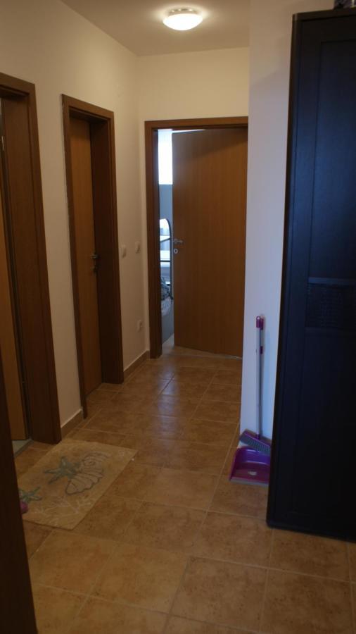 Cozy Apartment With Sea View And Free Parking Pomorie Exterior foto
